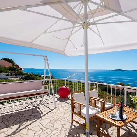 With Sea View I *